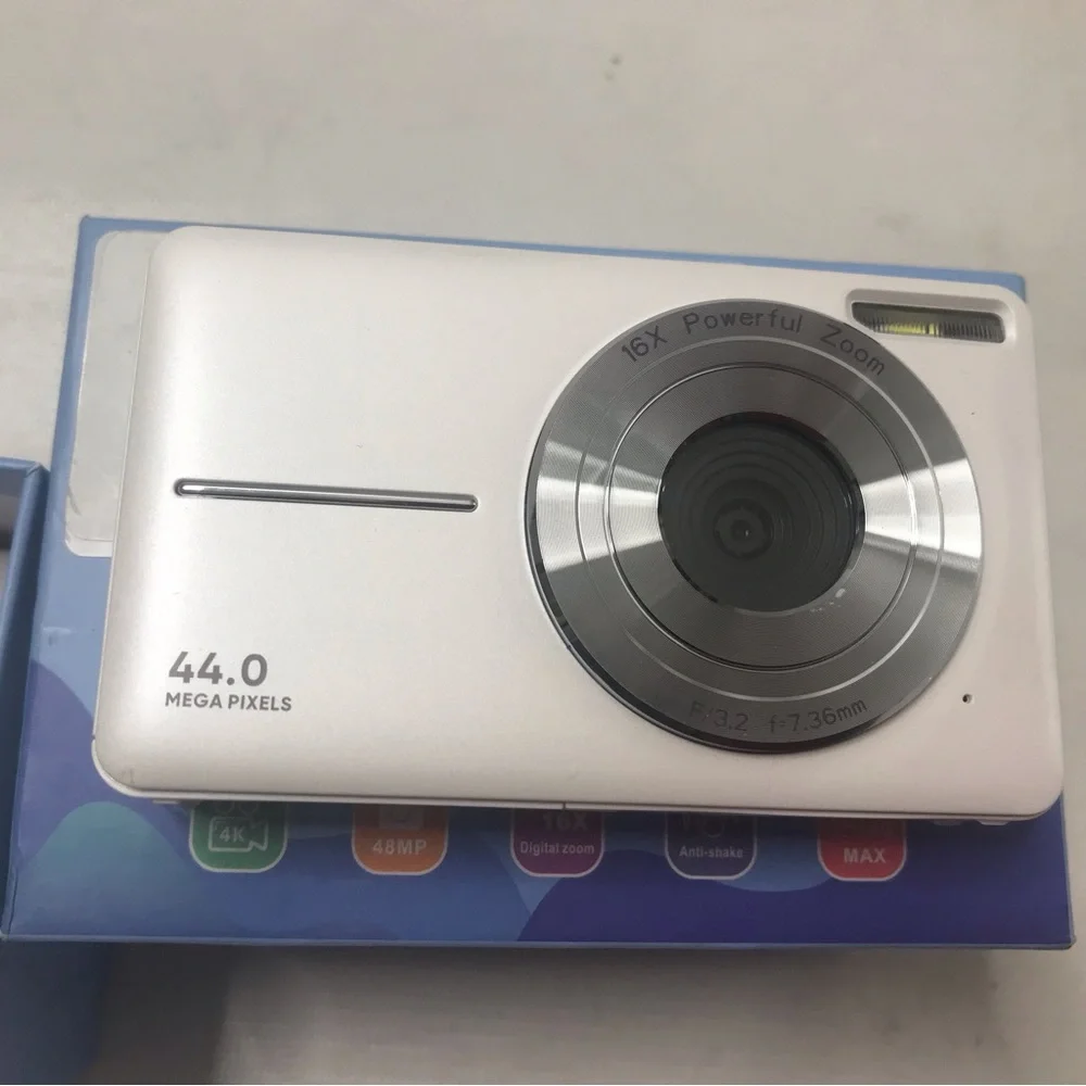 Digital Camera,Lecnippy 4K Autofocus Vlogging Camera with 32G Memory Card 16X